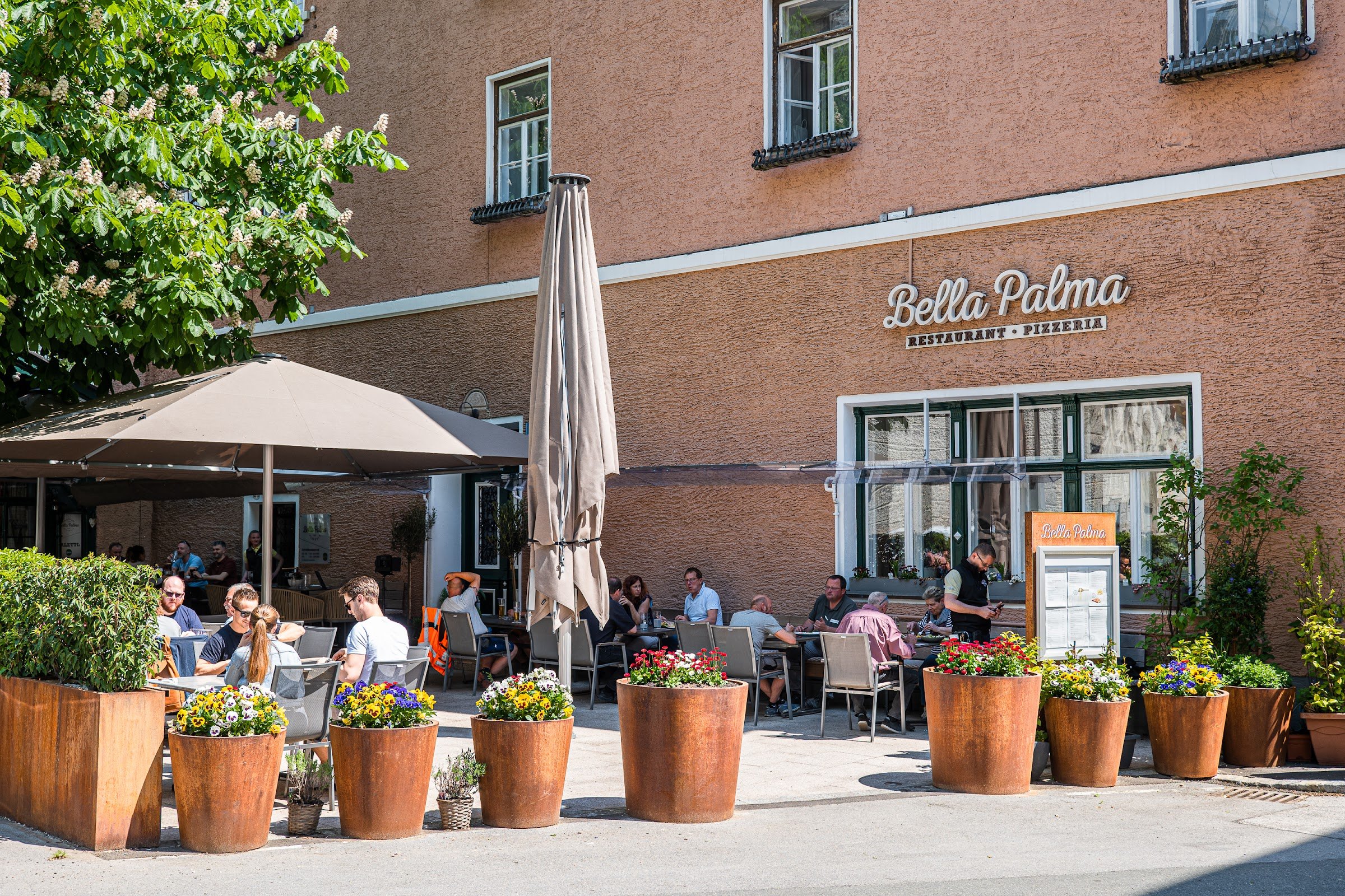 Pizzeria Restaurant Bella Palma Hallein